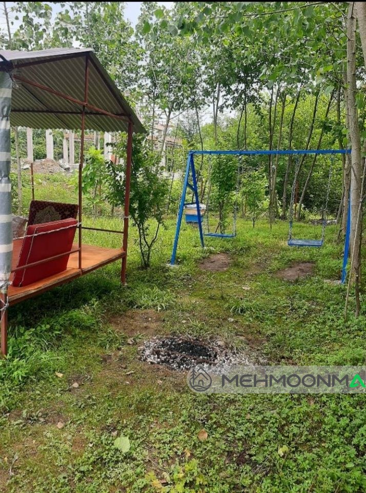 کلبه چوبی استخردار