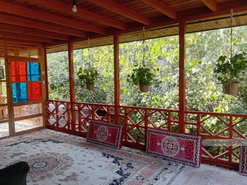 اقامتگاه بومگردی شمعدونی