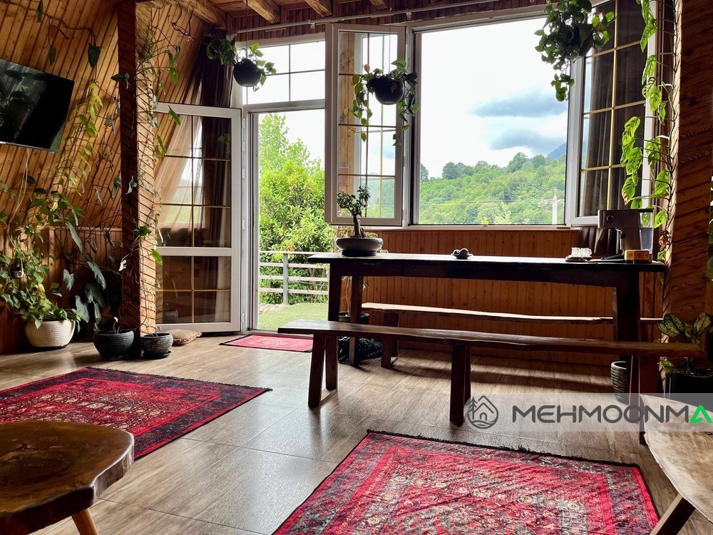 کلبه سوئیسی چوبی هیرکان