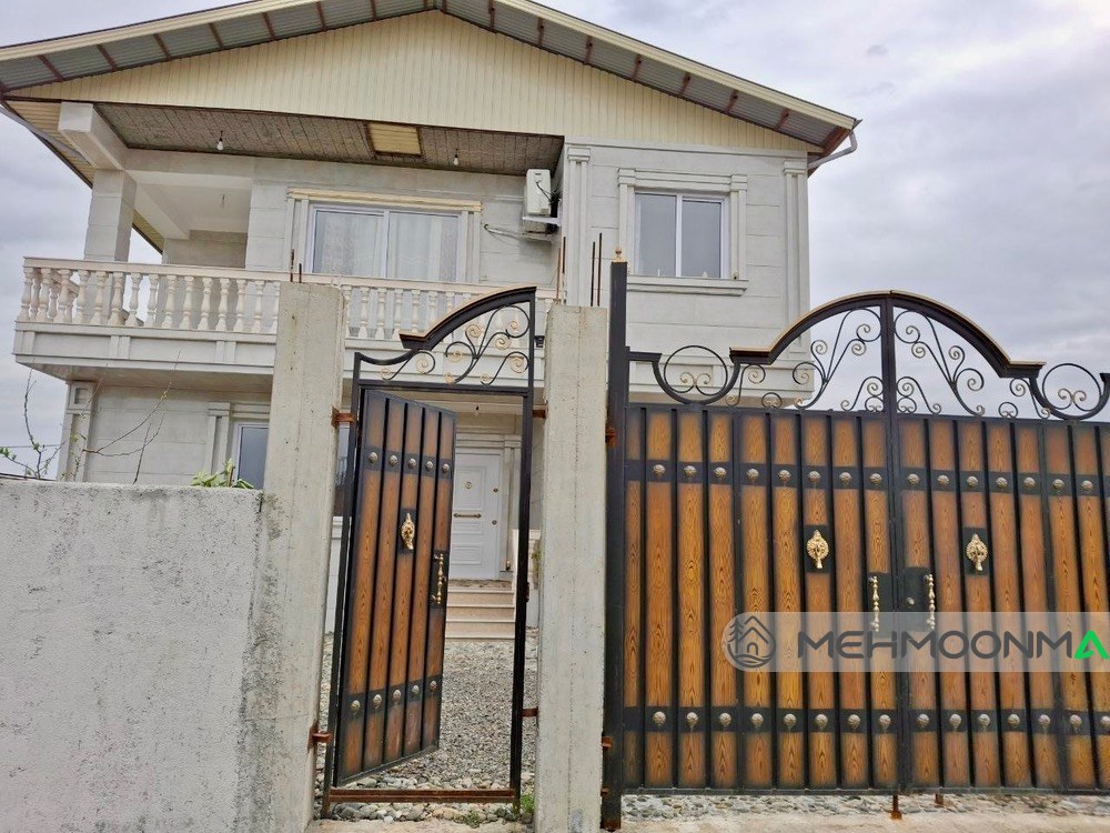 ویلای گیسوم استخردار