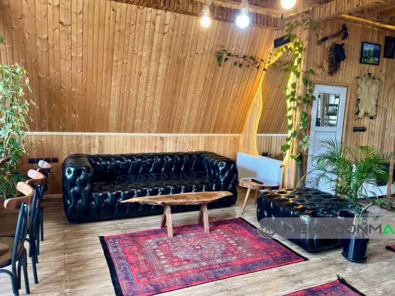 کلبه سوئیسی چوبی هیرکان
