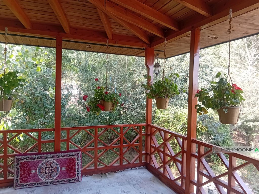 اقامتگاه بومگردی شمعدونی