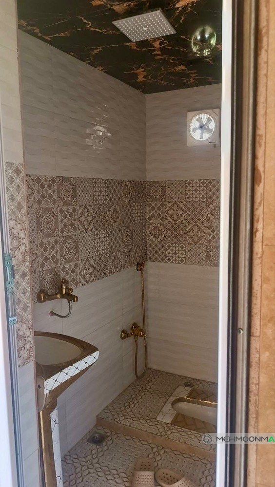 کلبه چوبی ساسان