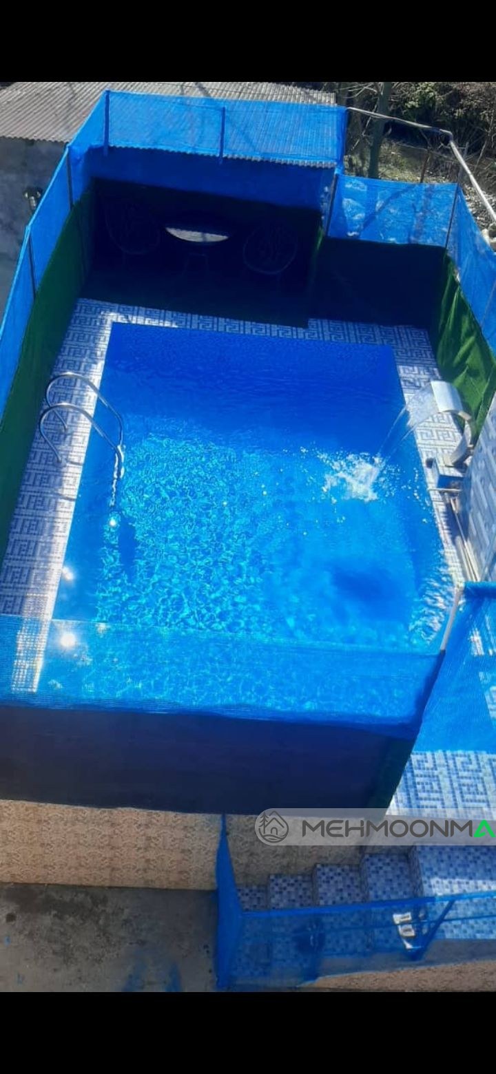 کلبه چوبی استخردار